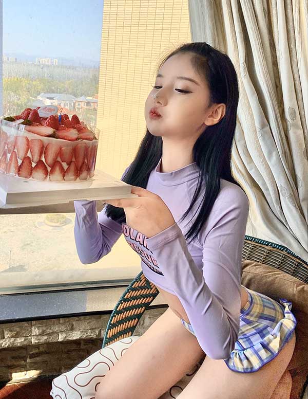 新加坡围经纪人微信