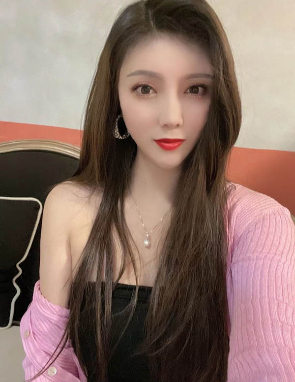 伦敦围经纪人微信