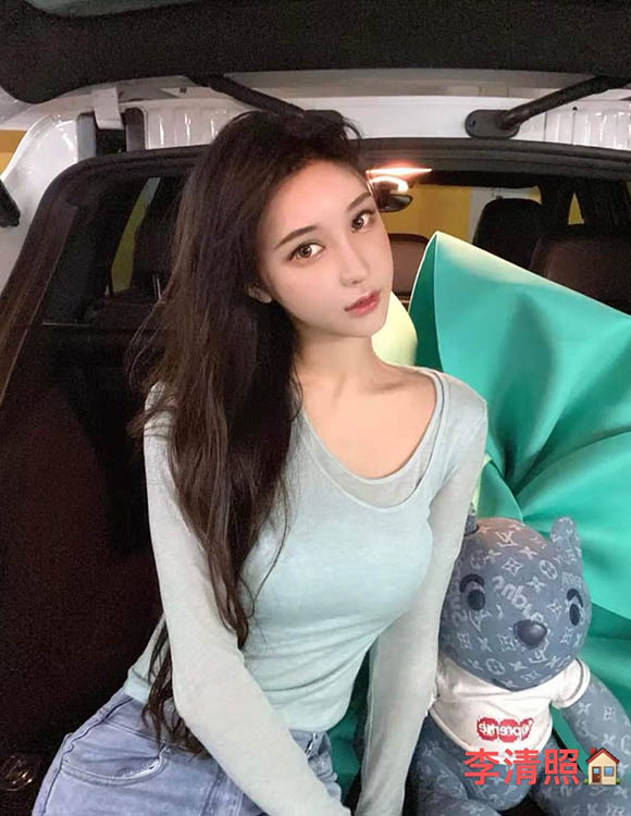 巴黎围经纪人微信